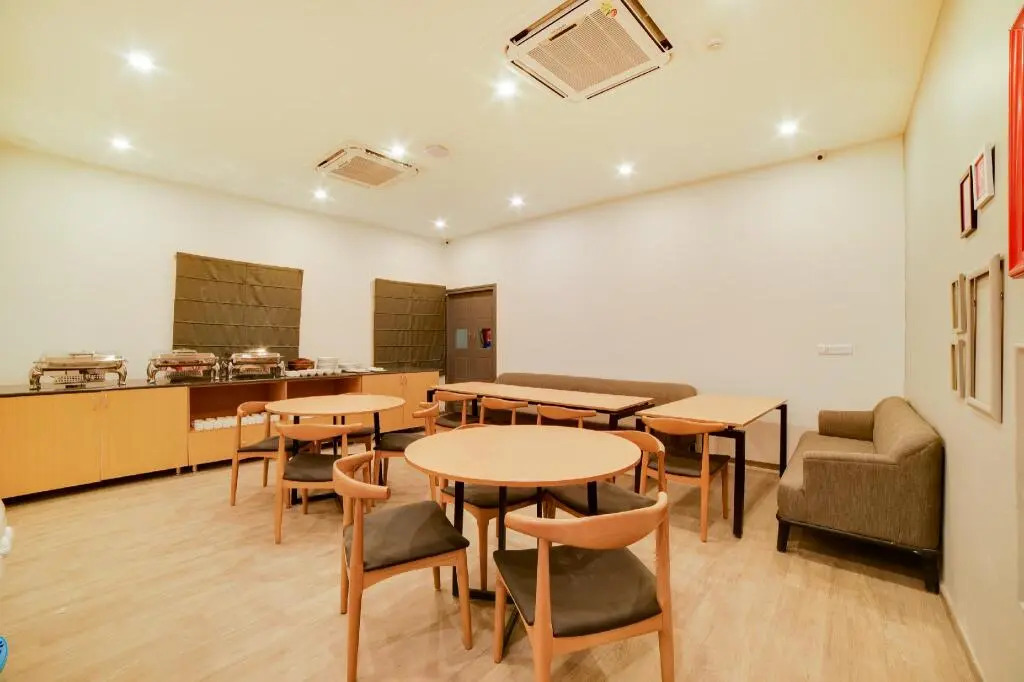 OYO Townhouse 273 Hosur Main Road Bommanahalli