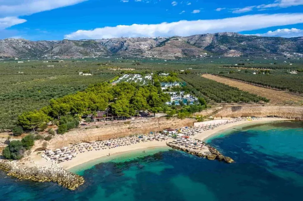 Villaggio Turistico Baia Del Monaco