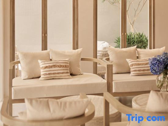PE-LA Thapae Boutique Hotel