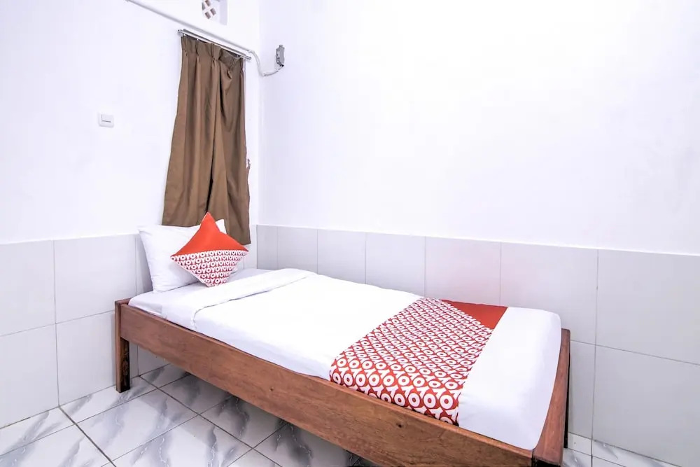 Maju Jaya Homestay Syariah by OYO Rooms
