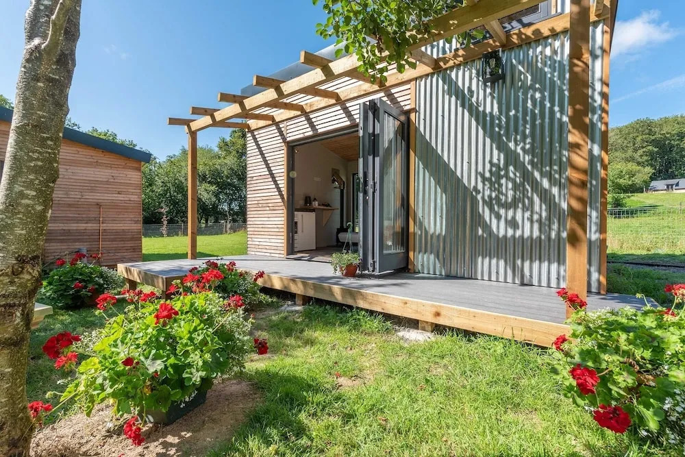 Sunset Cabins at The Oaks Woodland Retreat