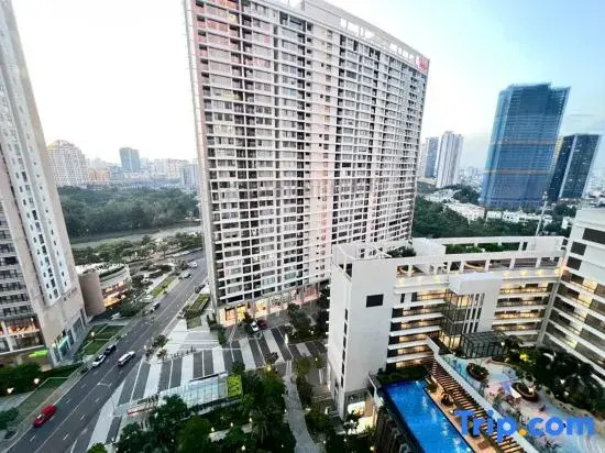 StayX Luxury Apartment near SECC