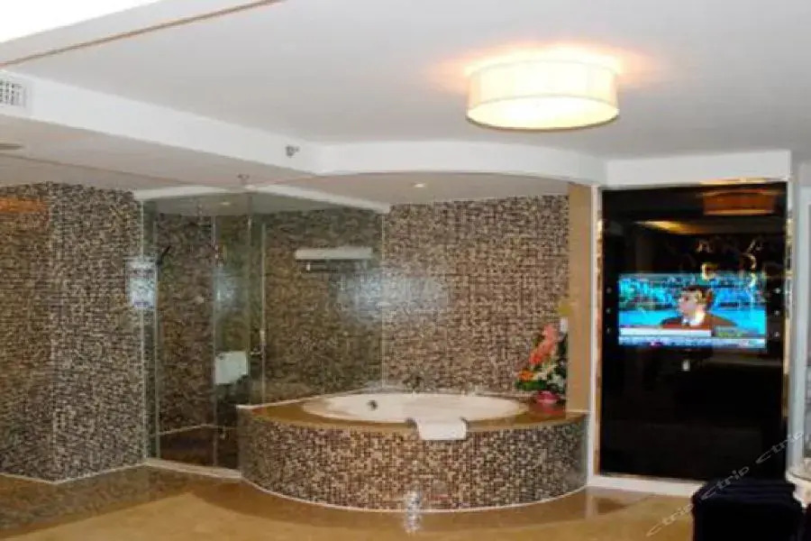 Grand Honor International Hotel