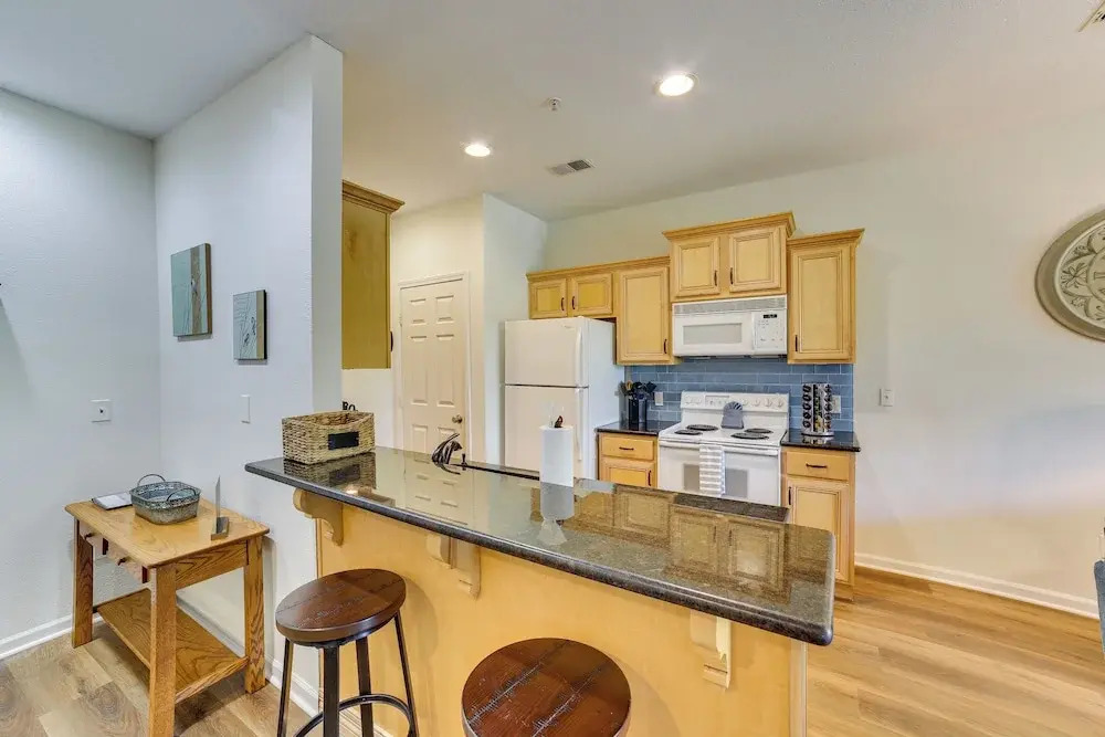 Game & Movie Rooms! Unit 4 Mi to Branson Landing