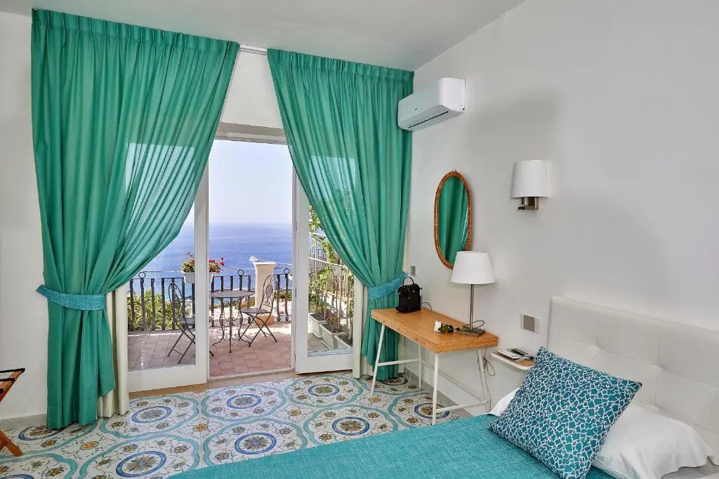 Malafemmena Guest House
