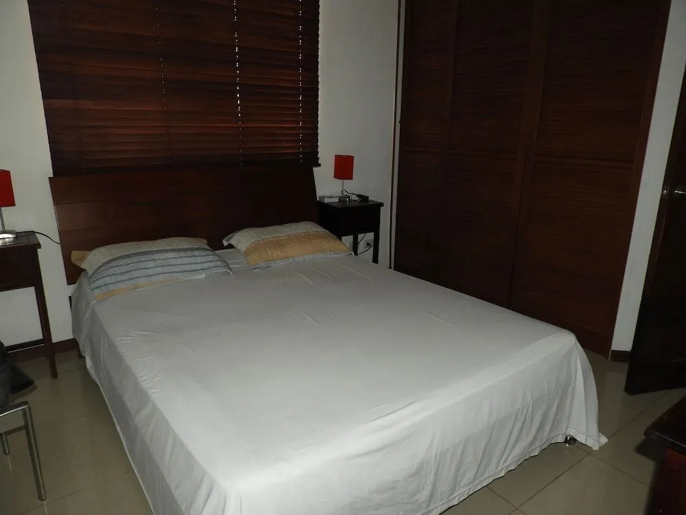 Costa Linda walking distance to the beach