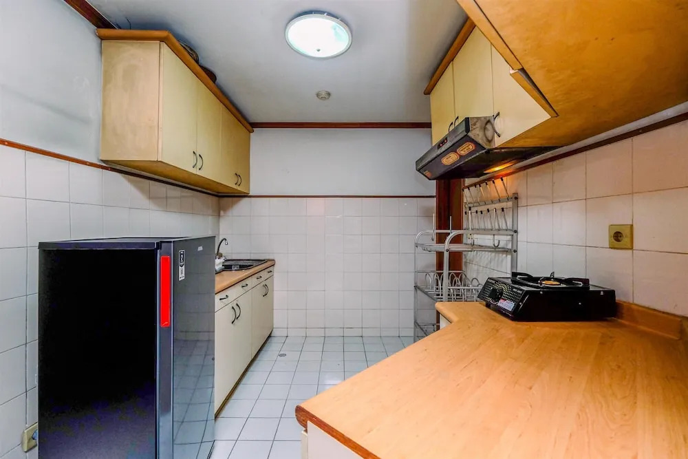 Comfortable And Spacious 3Br Puri Casablanca Apartment
