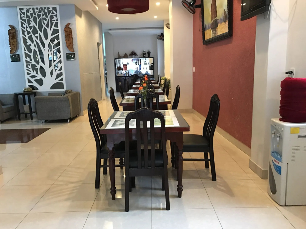 Golden Star Hotel