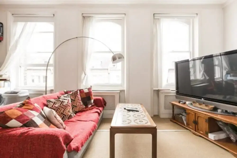 Eson2 - The Kensington Gwendwr Road Lodge