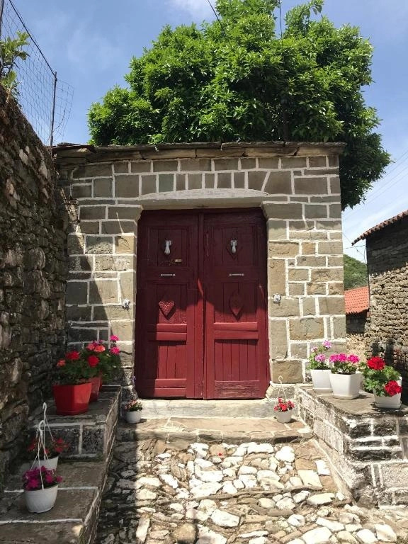 The Mosaic House - Shtepia me Mozaik
