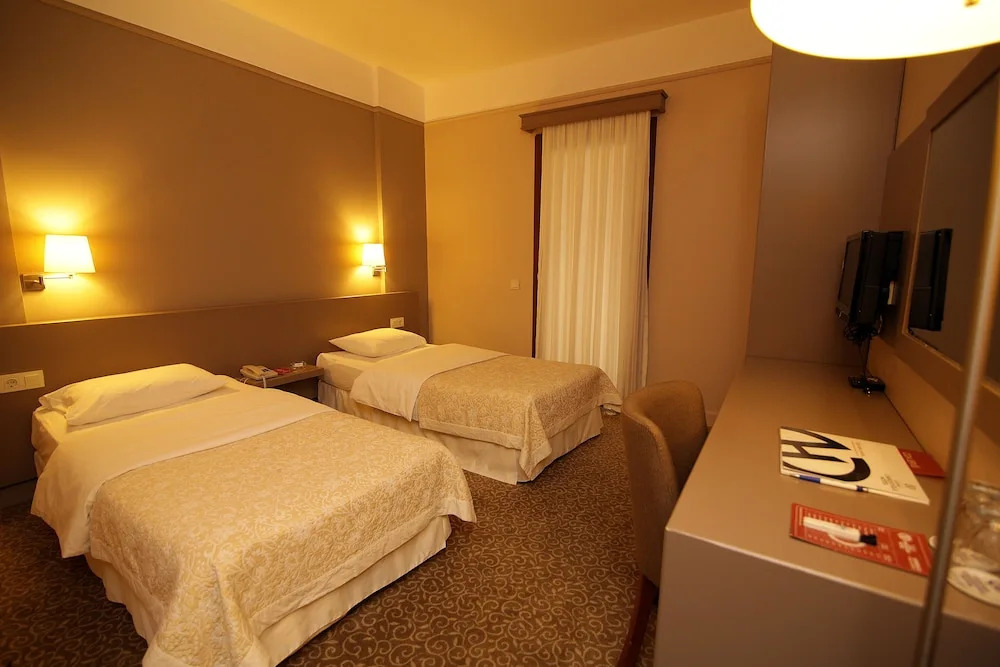 Grand Cavusoglu Hotel