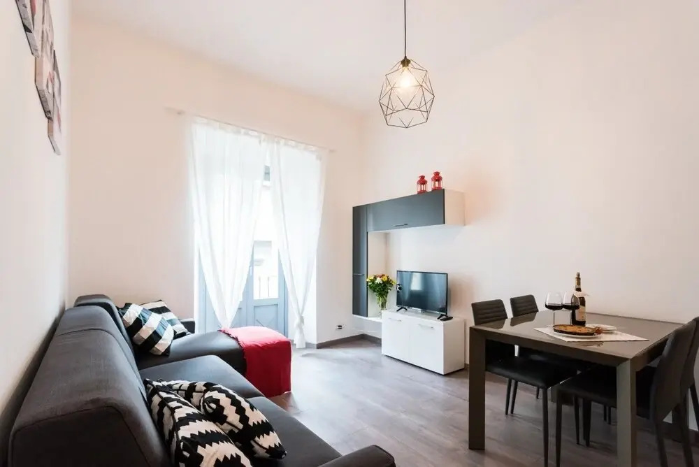 Garibaldi Apartments