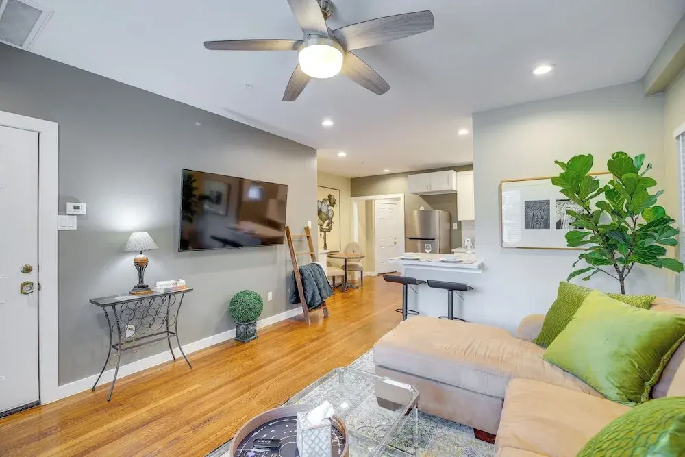 Pet-friendly Houston Apt: Walk to Midtown!