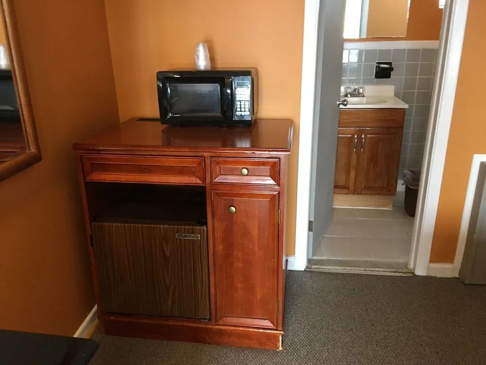 Town House Motel Inn