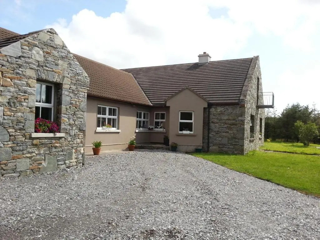 Shanakeever Farm 2 - Clifden Country Homes