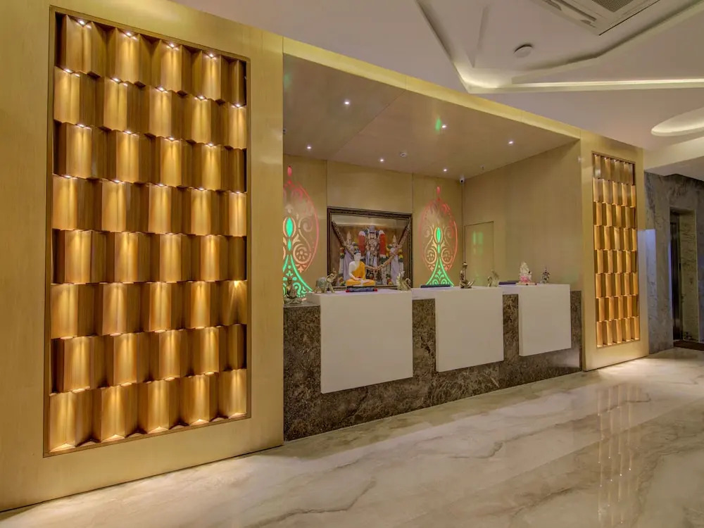 Capital O 16971 Hotel Lorven