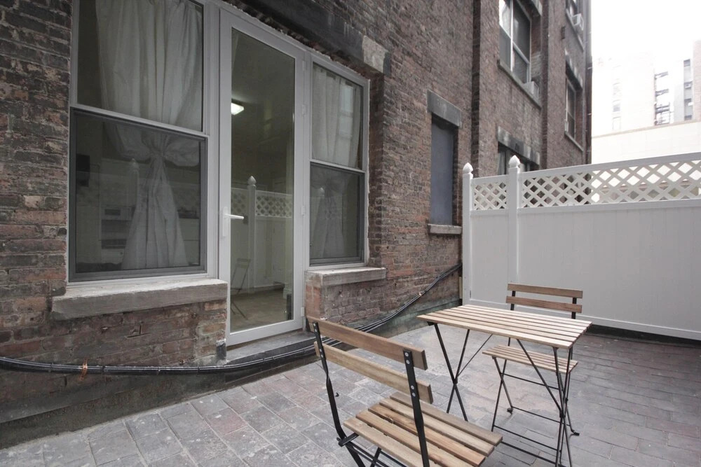 STUDIO PLUS, Next to the Korea-Town