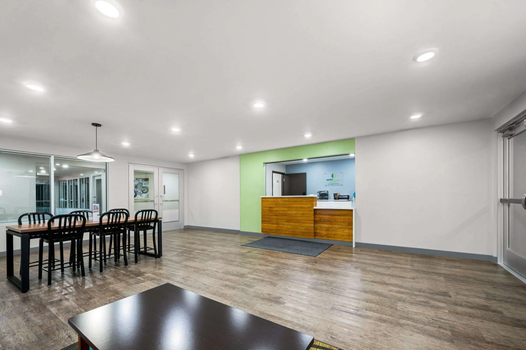WoodSpring Suites Dearborn Detroit