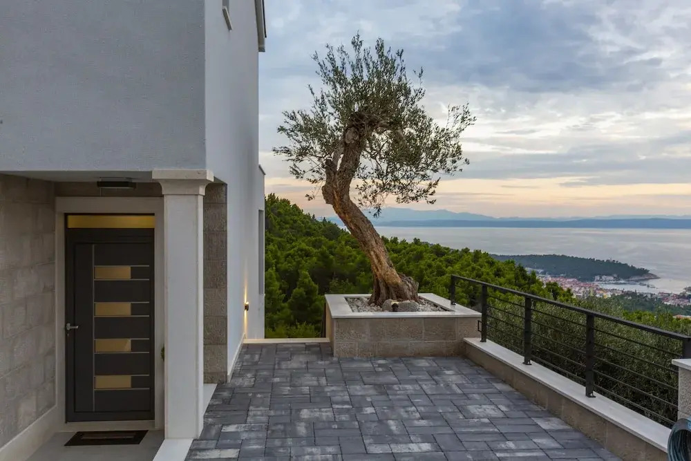 Villa Romance