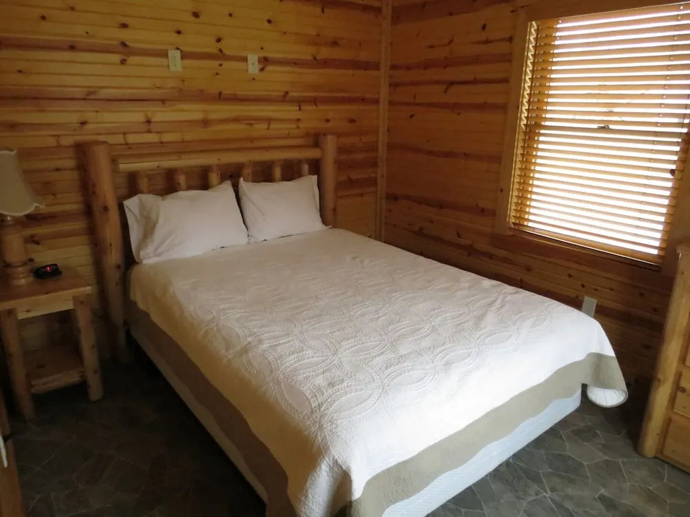 Creekside Resort