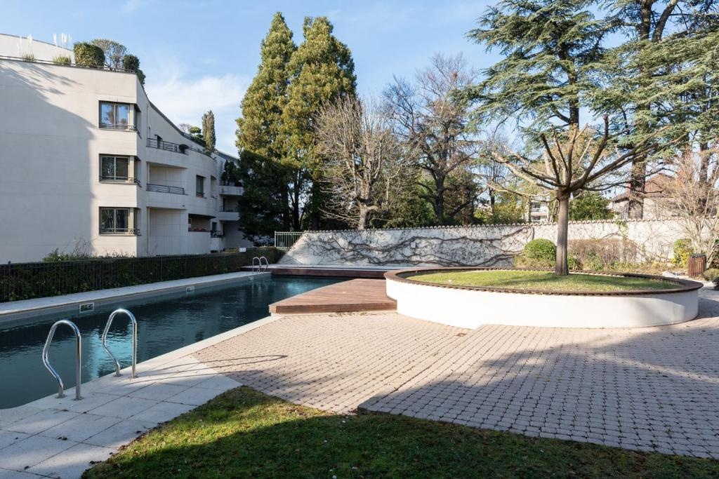 L'HAUTERIVE - Magnifique T3 piscine tennis Caluire