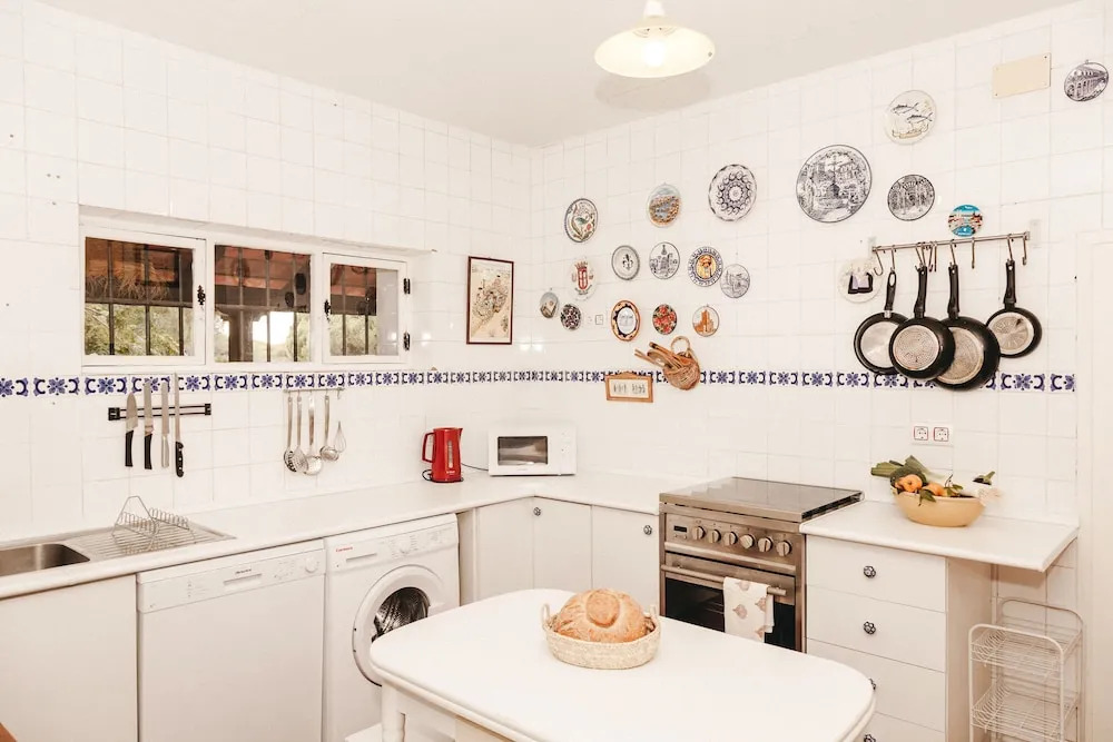 Dehesa de las Yeguas casa en finca privada con piscina y playa