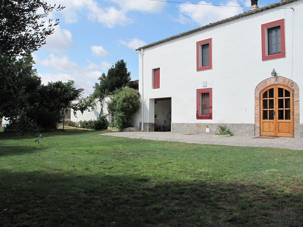Mansion in St Martí with Vineyards & Garden