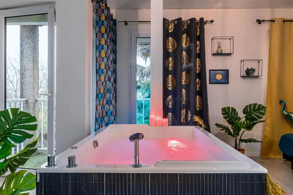 Suite SPAradise - SPA Privé - 6min Disneyland PARIS