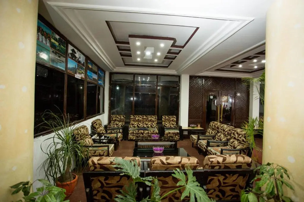 Hotel Crown Plaza