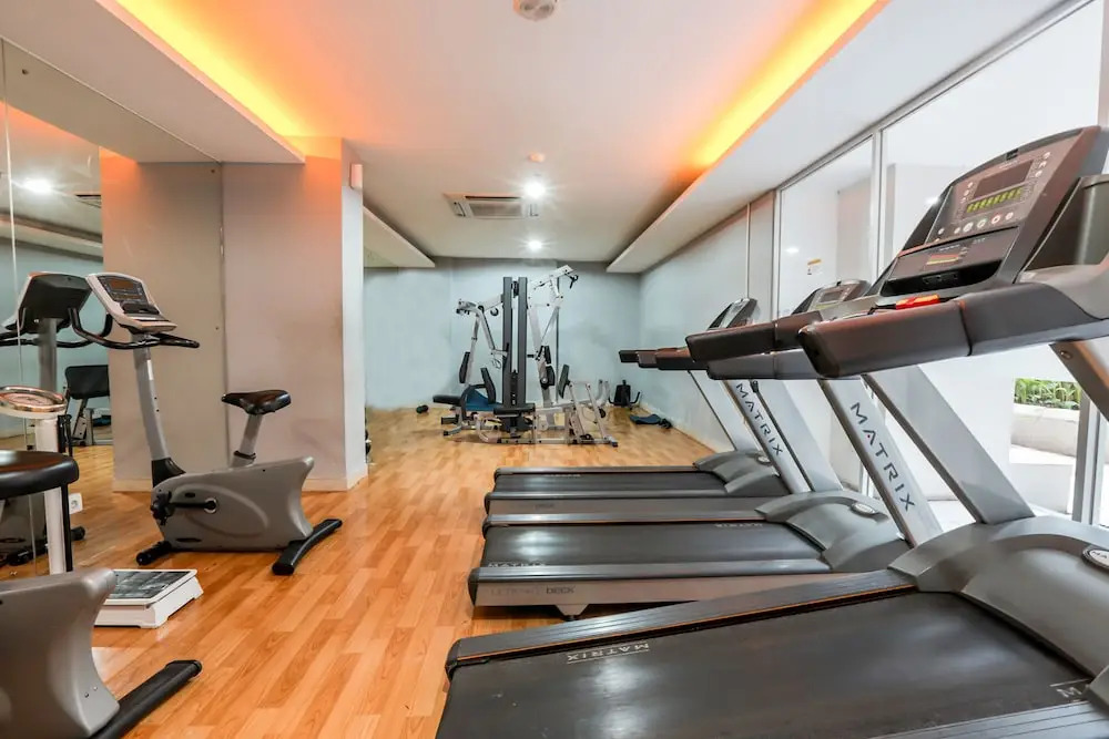 OYO 129 Basura City Apartment