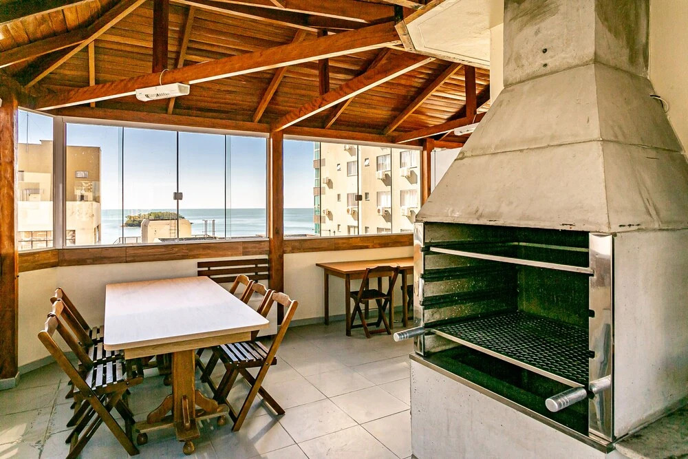 Apartamentos a 50 metros do Mar