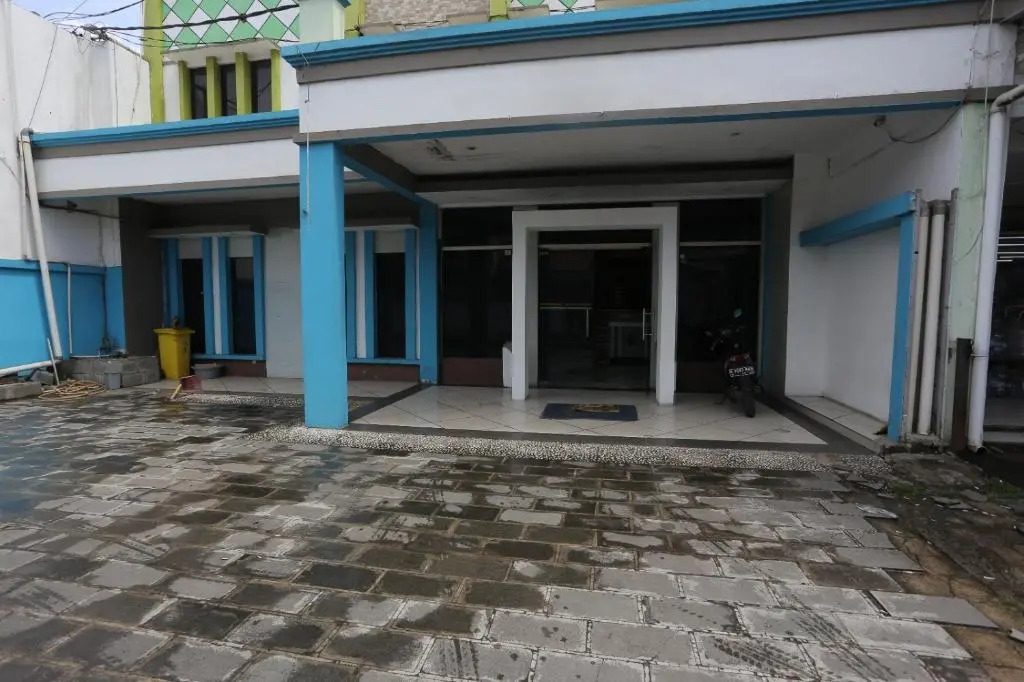 OYO 92470 Hotel Sahabat 2