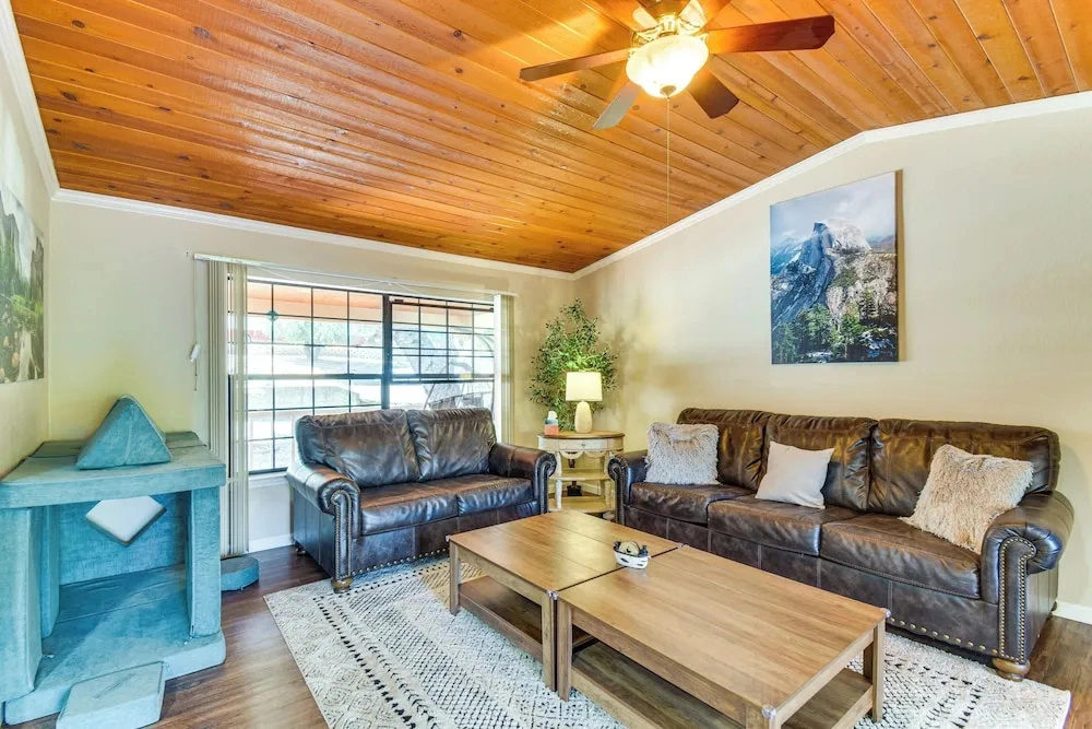 Game Room + Bar: Wooded Pine Mountain Lake Retreat