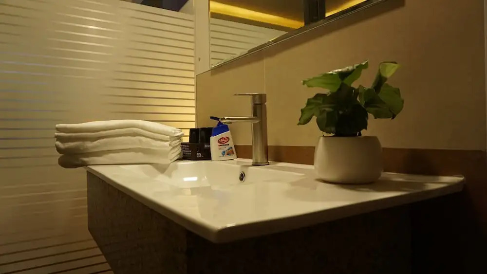 Cozi 9 Hotel - Theme Hotel