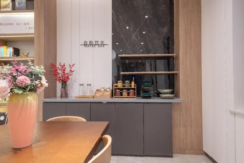 HanTing Hotel (Jinan Yingxiongshan Road Luneng Lingxiu Cheng)