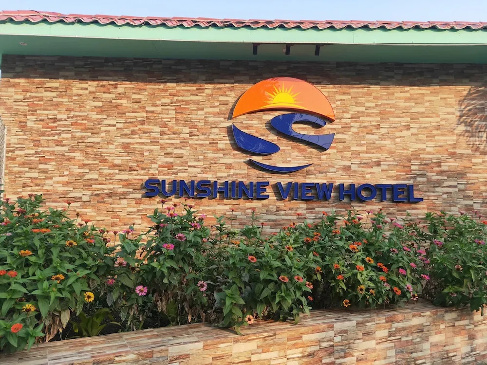 Sunshine View Hotel
