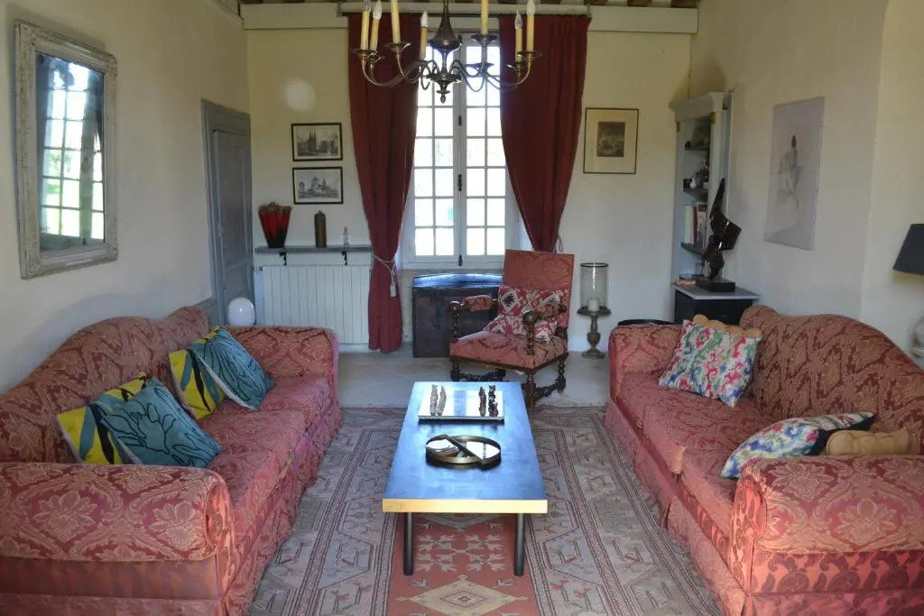 La Villa Escuris