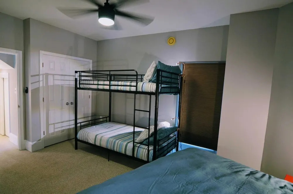 1331 Northwest Apartment #1066 - 1 Br Apts
