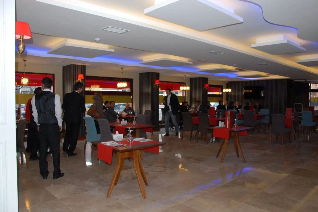 Saffron Hotel