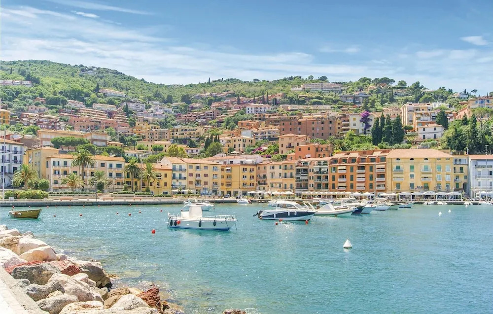 Beautiful Home in Porto S.stefano With 2 Bedrooms and Wifi