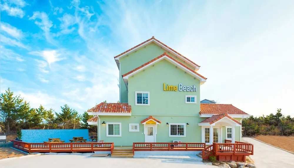 Lime Beach Pension