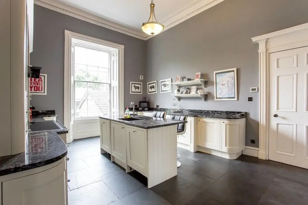 Huge Luxury Townhouse in the City Centre