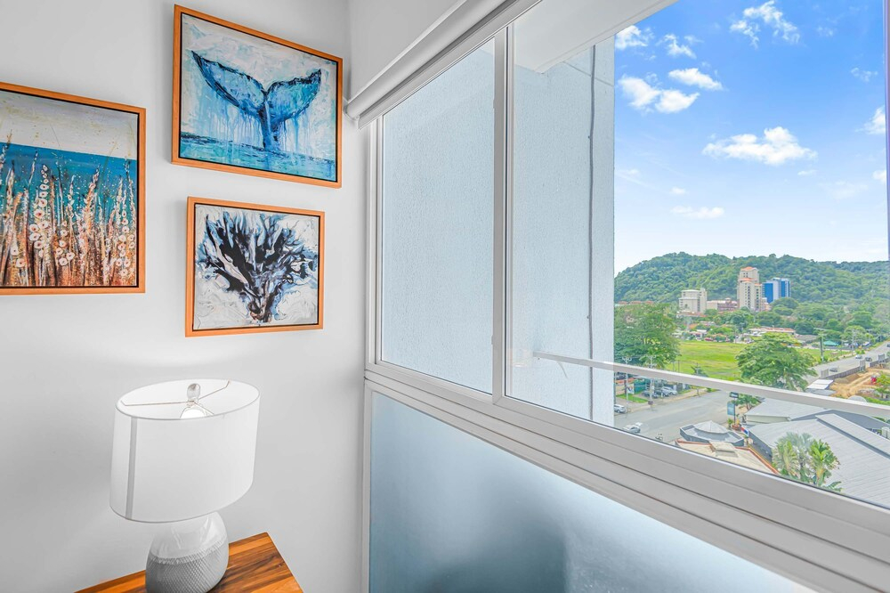 Contemporary Viva Jaco Residences Suite with Pool