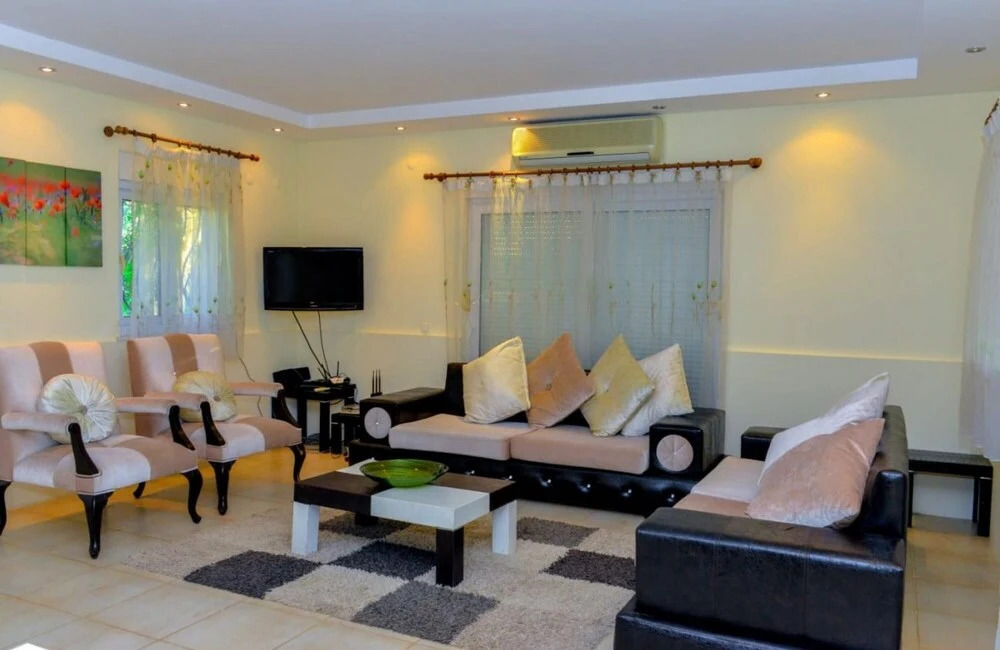 Gorgeous Secluded Villa With Private Pool and BBQ in Antalya
