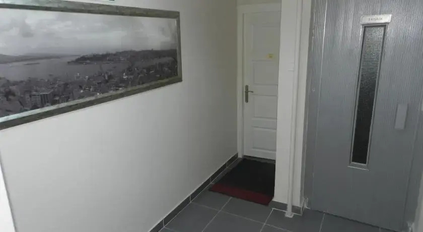 Simal Airport Suites
