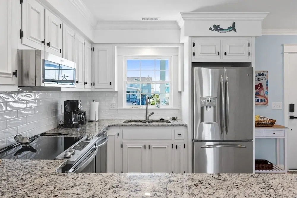 Mom's Gift / 256-b Brunswick Ave West 2 Bedroom Home by RedAwning