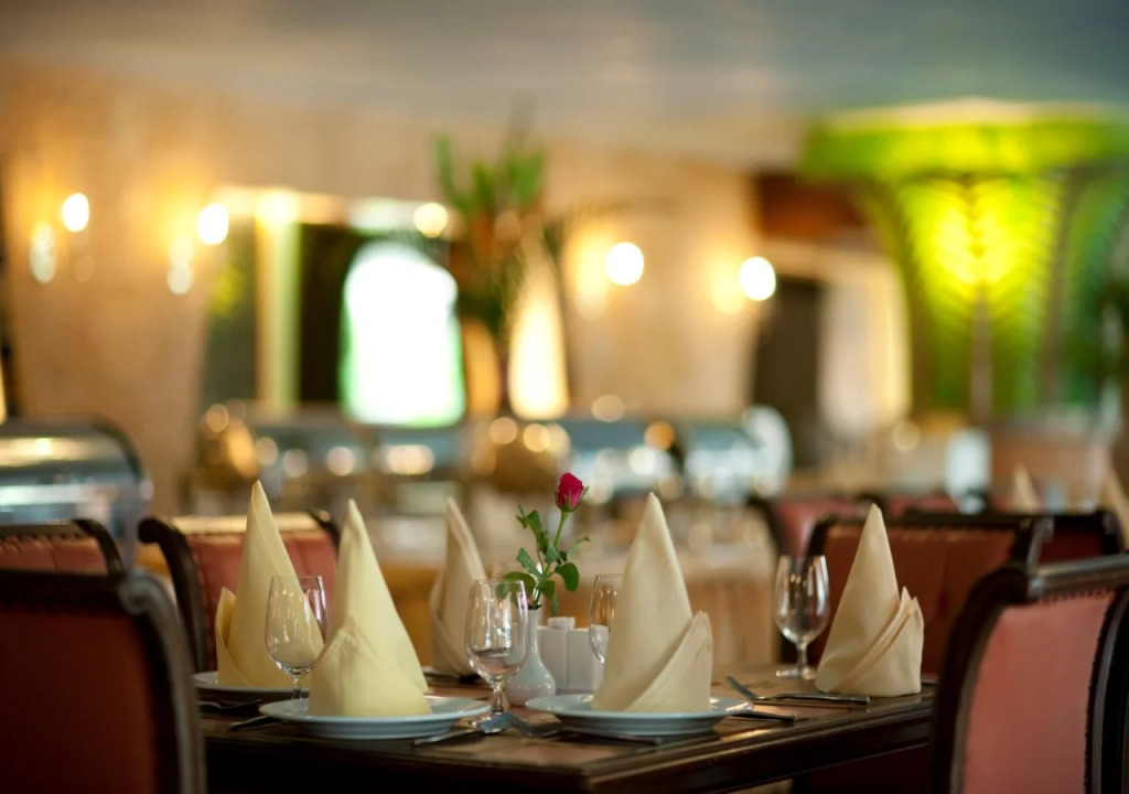 Отель Luxor Bangkok