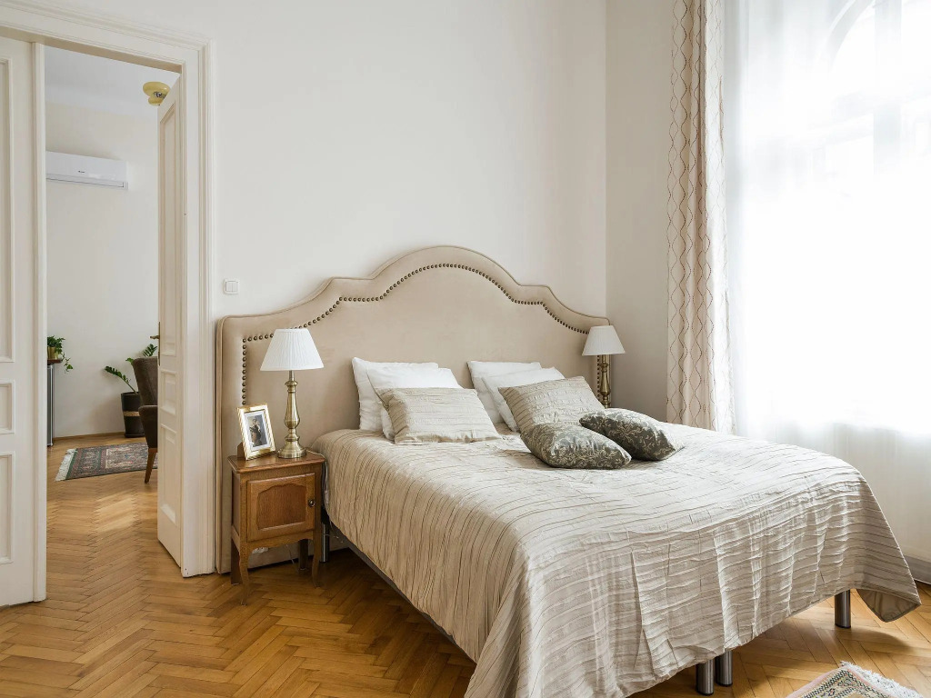 Belle Epoque I, luxury suite 50m to Main Square