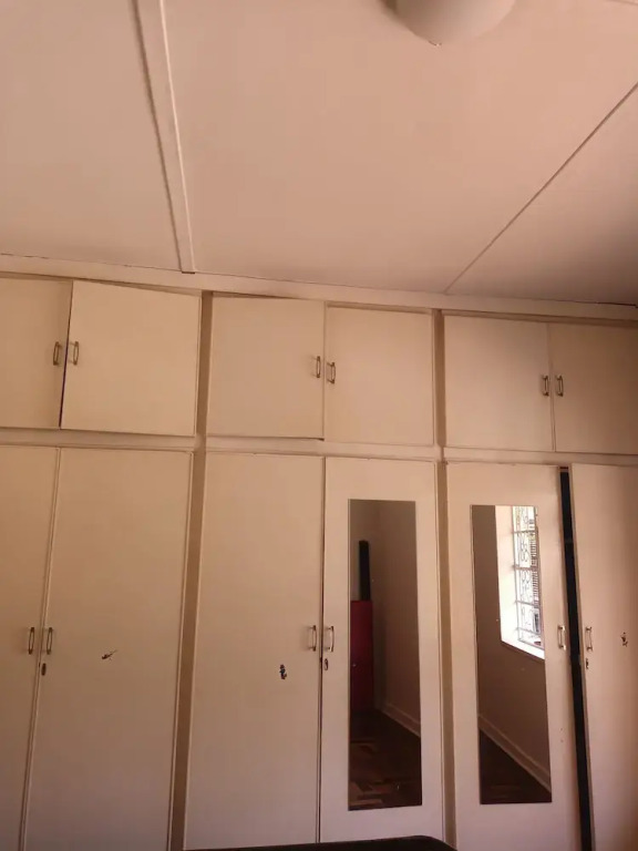JM TOURS & SAFARIS GUEST House