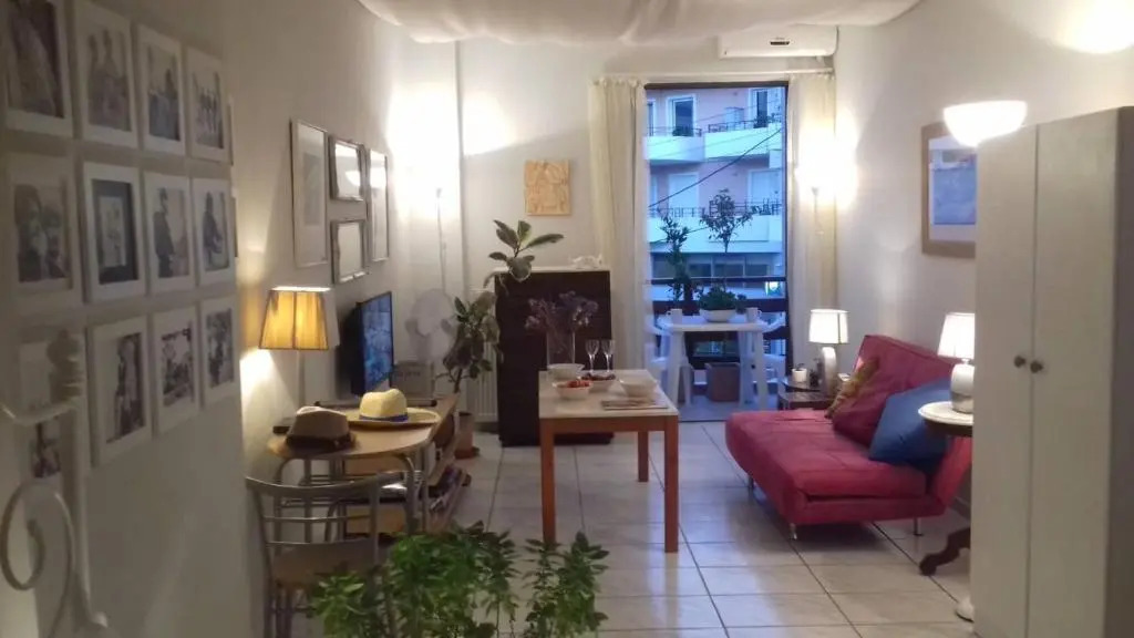 Awesome studio, 5 mins to beach, cafe, old town